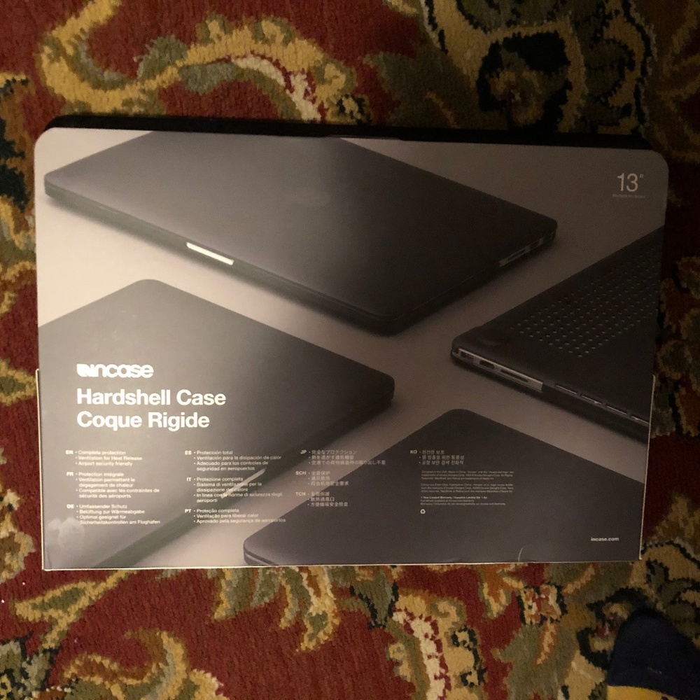 NWT Hardshell ipad case